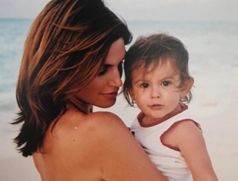 Así es cómo luce hoy la hija de 20 años de Cindy Crawford, quien también fue una modelo famosa en la década de 1990...