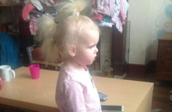 Los padres de esta niña de 9 años no peinan su cabello y aquí está la razón... Te sorprenderás cuando sepas la razón.