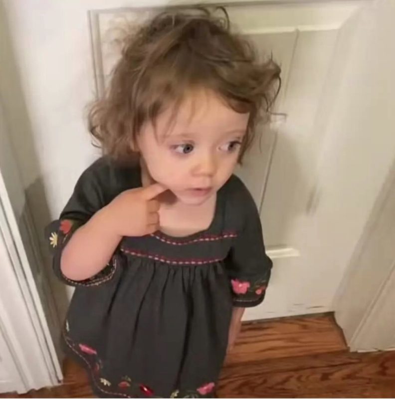 Esta niña de 3 años derrite los corazones de todos con su hermoso deseo a su mamá.