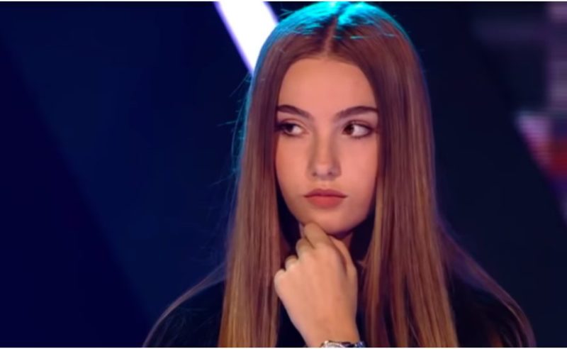 "Adolescente de 14 años obtiene el giro de silla MÁS RÁPIDO en 'The Voice'"