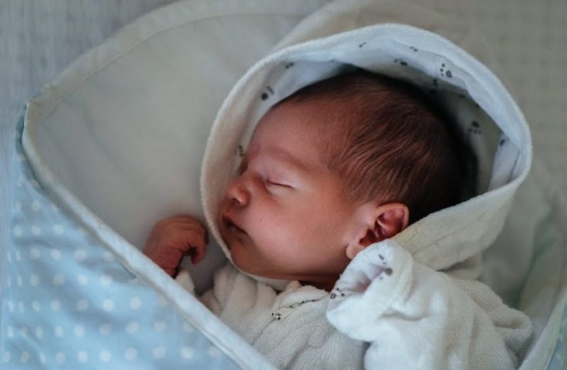 Médicos en Japón han entregado al niño recién nacido más pequeño del mundo, que pesaba 268 gramos. Cómo vive ahora.