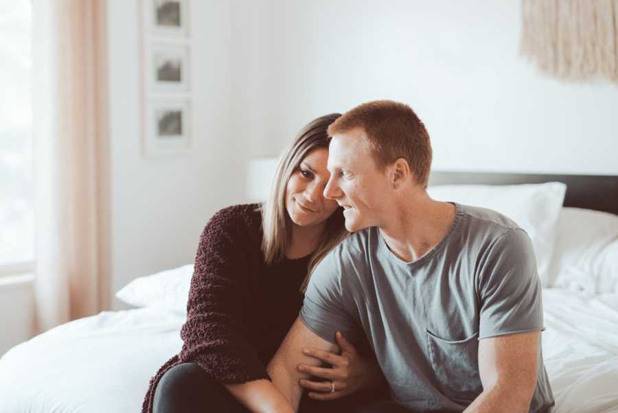 "No pude decir nada. Pero en lo más profundo de mí, sabía": Historia milagrosa de adopción: una pareja tiene dos bebés recién nacidos con solo 4 meses de diferencia.