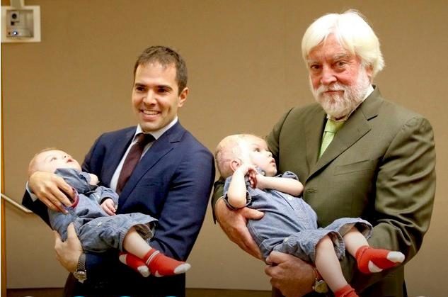 Estos gemelos siameses fueron separados cuando eran bebés, y aquí está cómo lucen a los 7 años de edad...