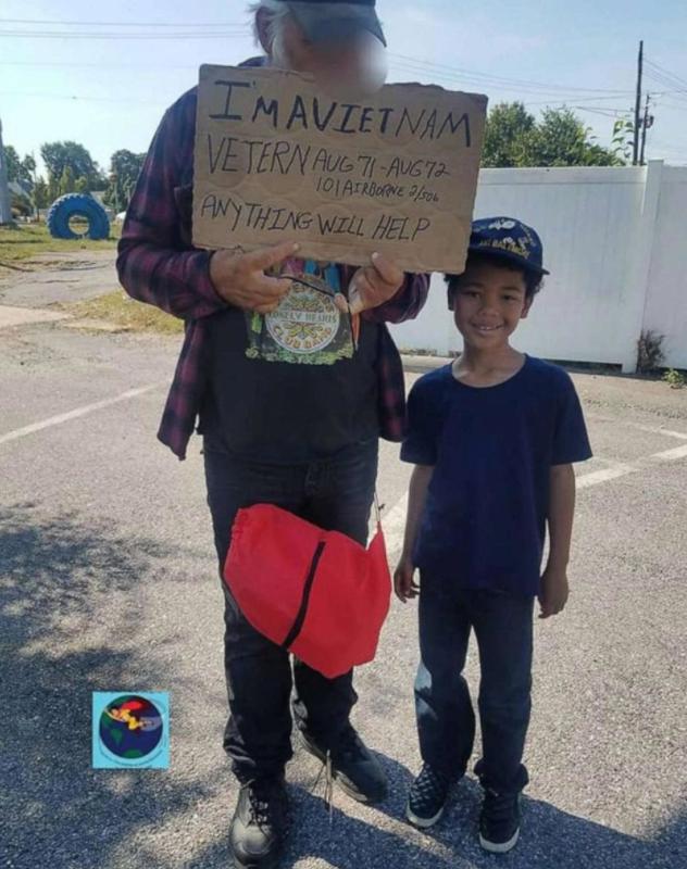 El niño de ocho años está haciendo todo lo posible para ayudar a los veteranos.