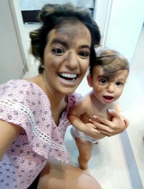 "No creerás lo que hizo esta amorosa madre para apoyar a su hijo. Descúbrelo aquí."