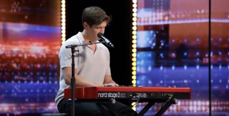 Una canción de segundas oportunidades: un bombero canta su canción dulce original en AGT para reconquistar a su exesposa.