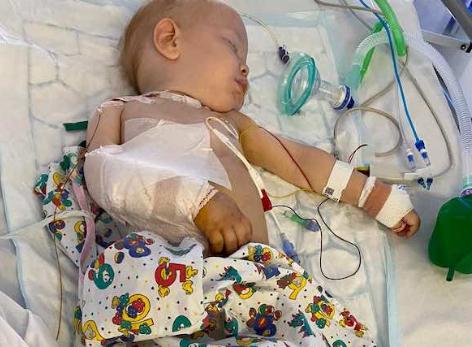El niño al que se le diagnosticó cáncer milagrosamente se encontró libre de la enfermedad.