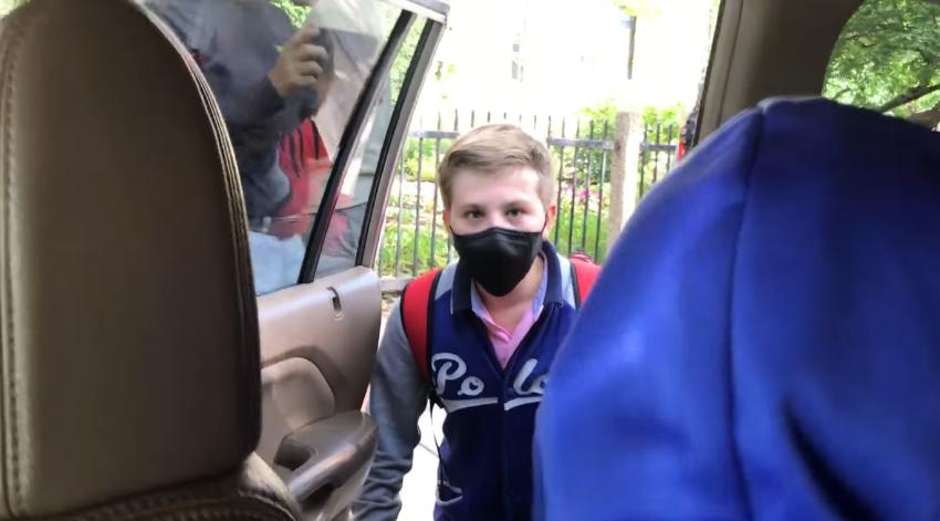 "Justo como en un cuento de hadas". Los mejores amigos de 11 años organizaron el encuentro más conmovedor.
