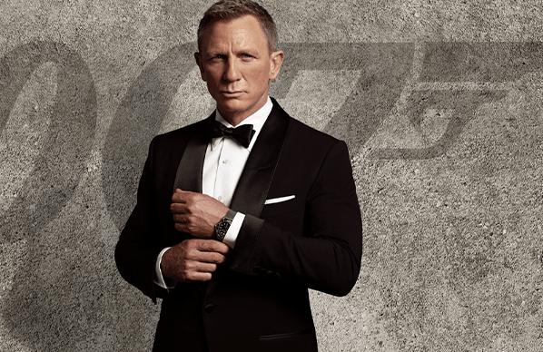 La persona logró sobrevivir después de sufrir un infarto durante la proyección de una película sobre James Bond con el irónico título "Sin tiempo para morir".