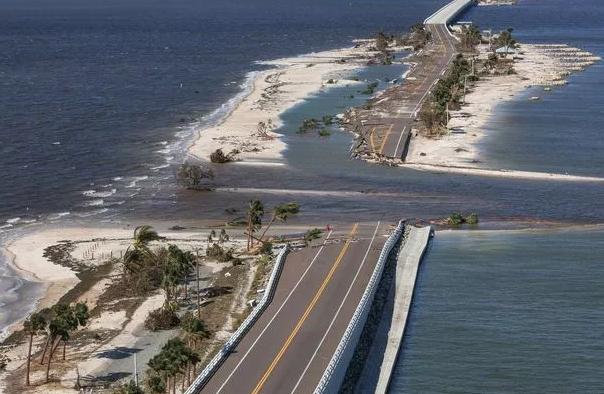 El niño de siete años decidió utilizar los fondos de su alcancía para ayudar a las personas afectadas por el huracán, y su acción generó una ola de bondad y admiración.