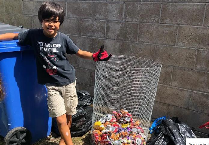 Un valiente chico de 13 años encuentra una forma de ayudar a otros niños a ingresar a la universidad.