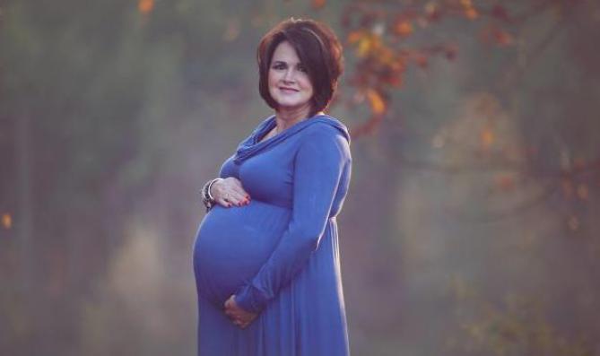 La abuela decidió ayudar a su hijo y su esposa llevando a su nieto a través de la gestación subrogada, lo que se convirtió en un increíble acto de amor y sacrificio por su familia.