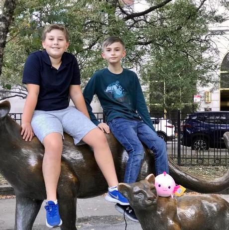 "Justo como en un cuento de hadas". Los mejores amigos de 11 años organizaron el encuentro más conmovedor.