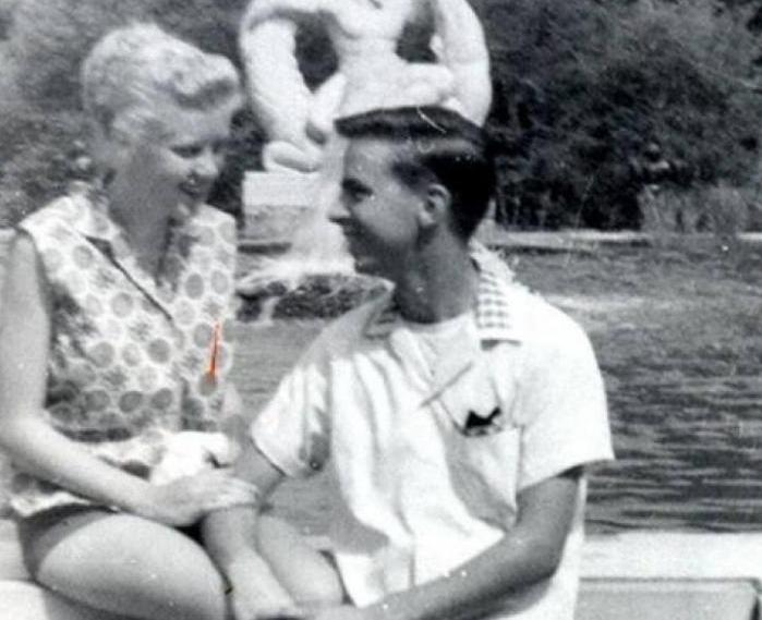 ¡Los bisnietos organizaron una increíble sesión de fotos para sus abuelos en honor a su 60º aniversario de bodas!