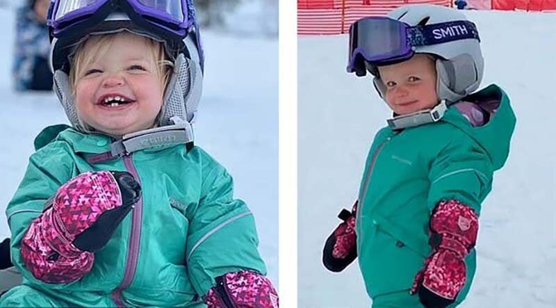 Los padres pusieron a su hija de un año en una tabla de snowboard.