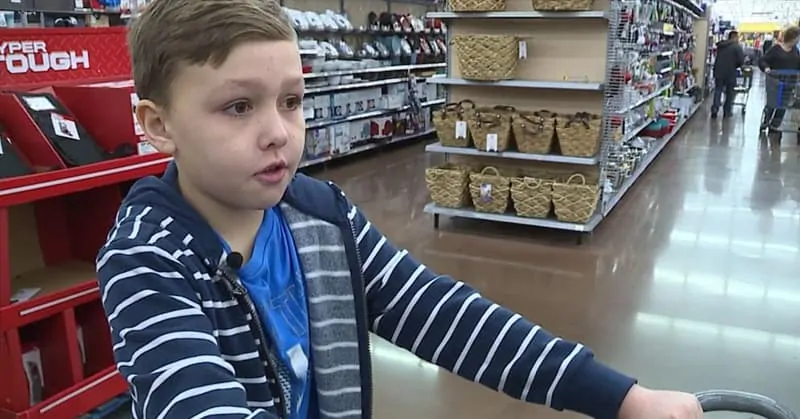 Un niño de nueve años utilizó todos sus ahorros para ayudar a las personas sin hogar. Esta asombrosa historia no dejará indiferente a nadie.