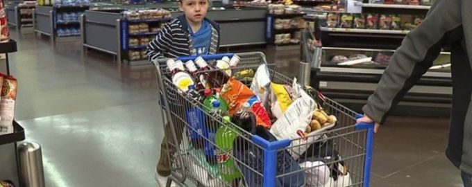 Un niño de nueve años utilizó todos sus ahorros para ayudar a las personas sin hogar. Esta asombrosa historia no dejará indiferente a nadie.