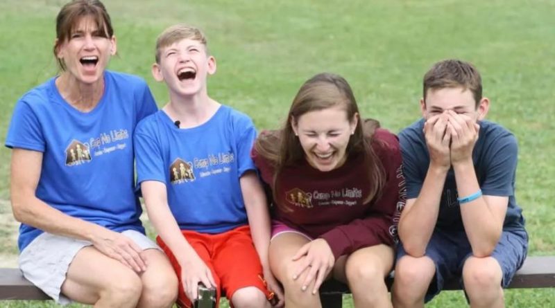 En el campamento "No Limits", los niños con anomalías en las extremidades encuentran verdadera alegría en las vacaciones de verano y la diversión.