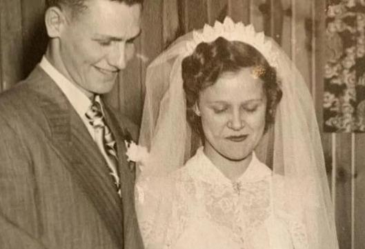 Una sesión de fotos familiar para celebrar 70 años de matrimonio y que llena de calidez el corazón.