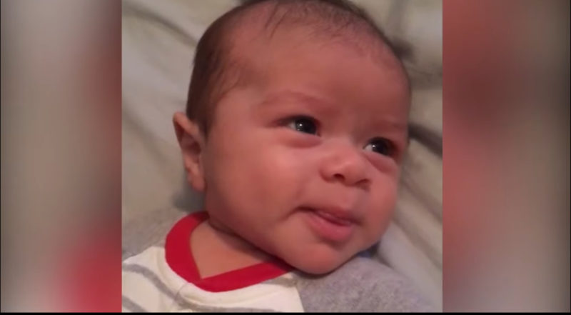 Bebés adorables haciendo pucheros, pero su nivel de ternura está al máximo.