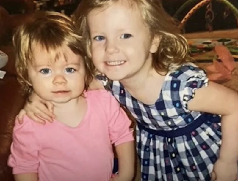 "Madre soltera de acogida se niega a permitir que los hermanos sean separados, ¡así que adopta a los 4 en su lugar!"