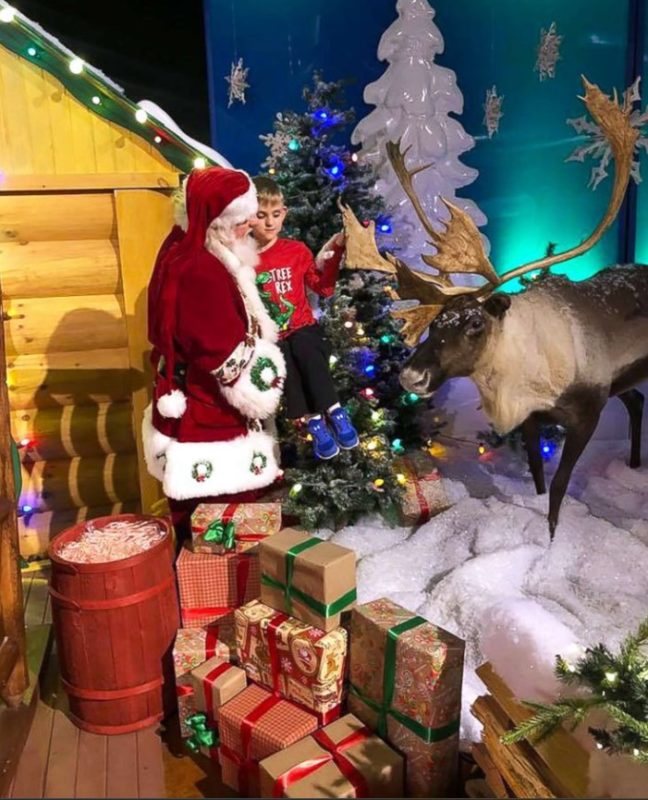 "Una madre informó a Santa que su hijo es ciego y autista. Lo que hizo después sorprendió a Internet."