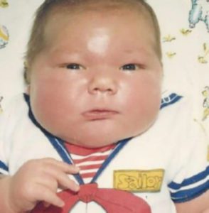Un bebé nacido en Estados Unidos que pesó 16 libras causó revuelo. Aquí está ahora, 40 años después.