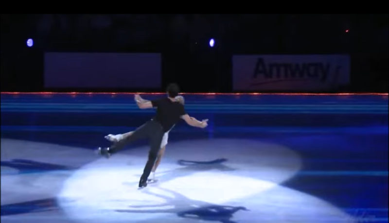 Absolutamente impresionante: los patinadores artísticos cautivan a la audiencia con su actuación de "Sound of Silence".