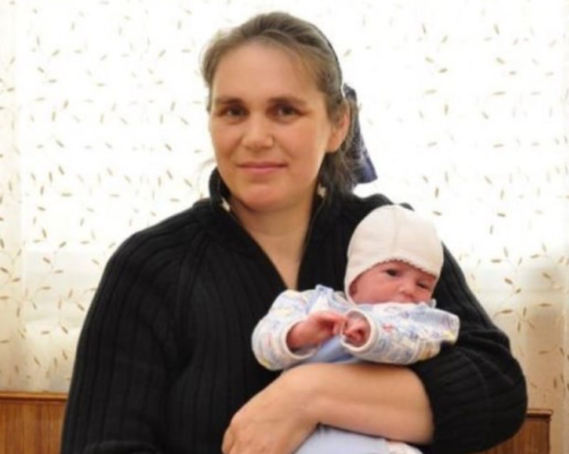 "Madre estadounidense con 21 hijos muestra fotos de su numerosa familia con confianza: 'Seguiré dando a luz'".