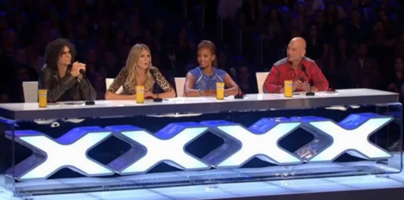 "Jóvenes hermanos y hermanas actúan como bailarines en el programa America's Got Talent. El jurado quedó realmente impresionado... miren su increíble actuación."
