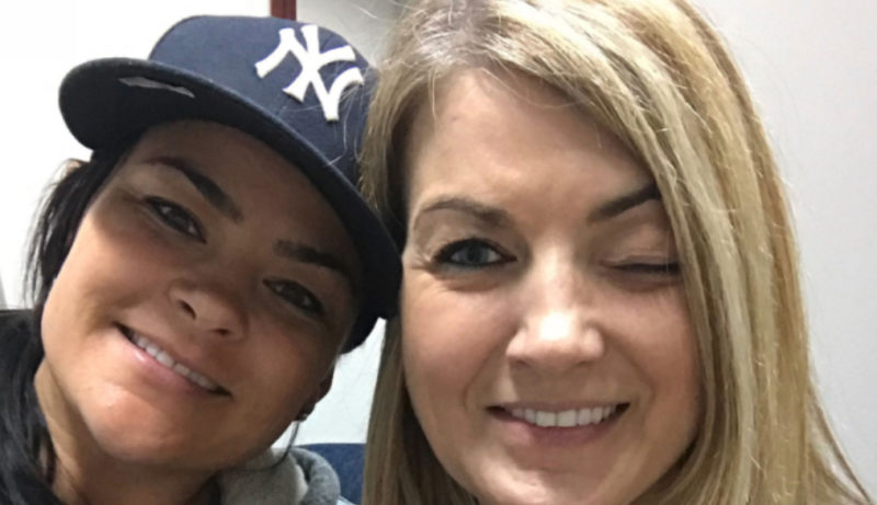 Gemela se convierte en madre sustituta para su hermana, y su conexión es una fuente de inspiración.