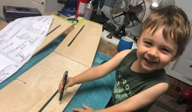 Esta invención de padre e hijo ha generado una oleada de comentarios positivos en la red; el video se ha vuelto viral.