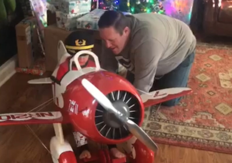 Esta invención de padre e hijo ha generado una oleada de comentarios positivos en la red; el video se ha vuelto viral.