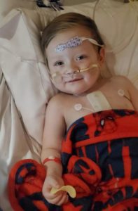 Una madre de Arizona enfrenta el desafío de proporcionar trasplantes de corazón para sus 3 niños pequeños: 'Sobreviviendo a lo desconocido'.