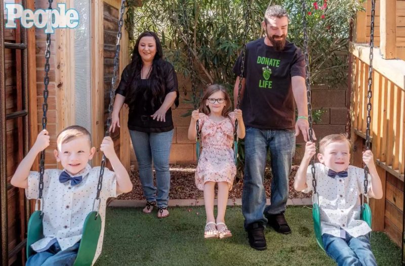 Una madre de Arizona enfrenta el desafío de proporcionar trasplantes de corazón para sus 3 niños pequeños: 'Sobreviviendo a lo desconocido'.