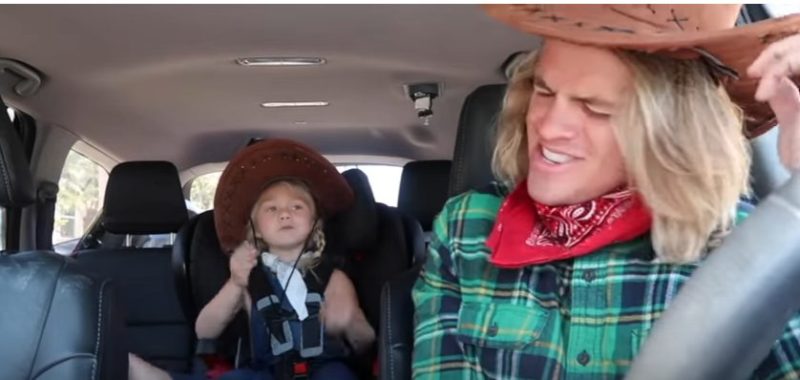 Padre e hija tienen el carpool más adorable y creativo juntos, ¡incluso mamá se pone celosa!