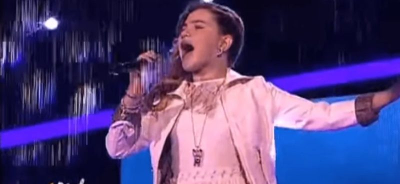 La joven decidió cantar la canción más difícil y aquí está lo que les sucedió a los jueces. Tal escena nunca se había visto antes...