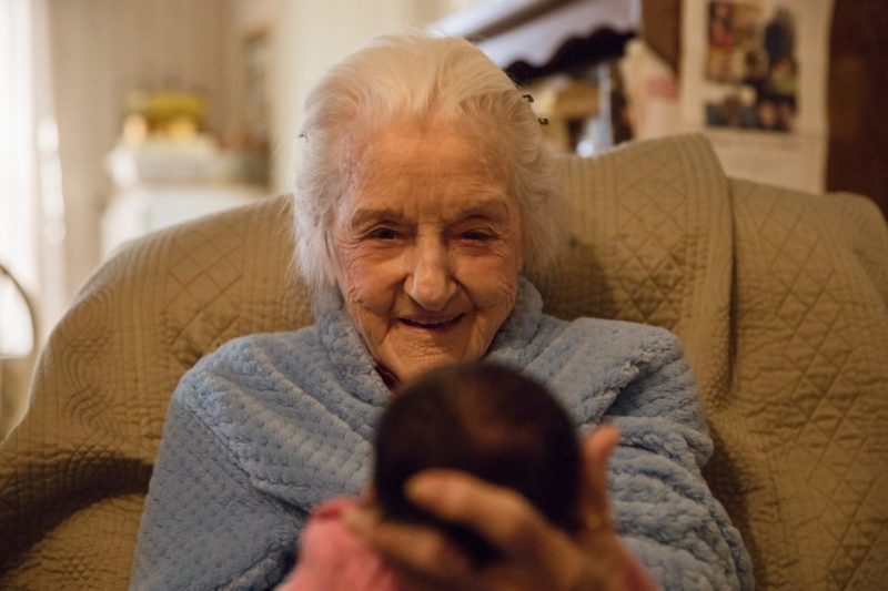 A una bisabuela de 92 años le dijeron que solo le quedaban algunas semanas de vida, pero ocurrió un milagro y los resultados son asombrosos...