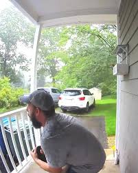 Ring Cam graba la peor pesadilla de un padre con hijas. Mira el video aquí.