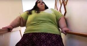 Cómo luce Amber ahora después de un arduo viaje de pérdida de peso de 420 libras... Mira el video para descubrirlo...
