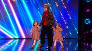 Su familia lo inscribió secretamente para una audición, y el padre hizo llorar a toda la audiencia.