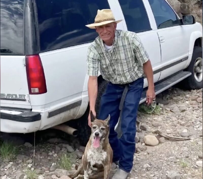 Hombre de Arizona queda varado y deshidratado en el desierto durante una semana con su perro...