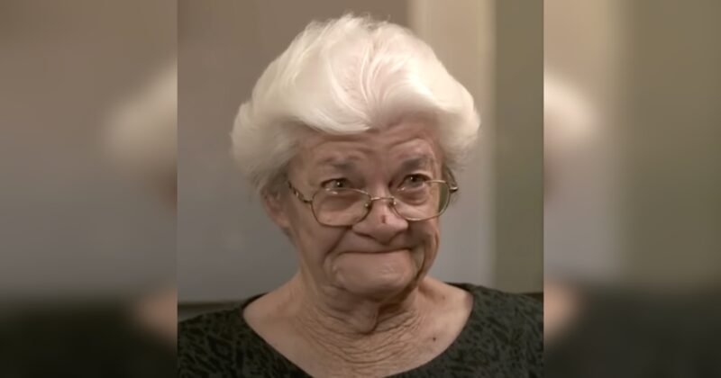 La mujer anciana perdió a su esposo y su hogar el mismo día, y solo un milagro podría ayudarla...