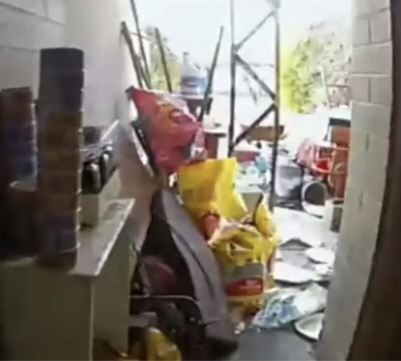 La mujer anciana perdió a su esposo y su hogar el mismo día, y solo un milagro podría ayudarla...