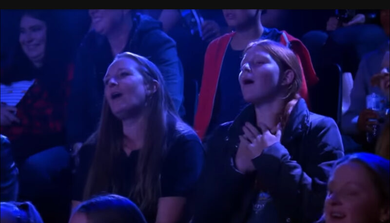 ¡El concursante más joven se roba el show en The Voice Grand Stage! ¡Dé la bienvenida a la adorable Amy O'Donnell, de solo 3 años!