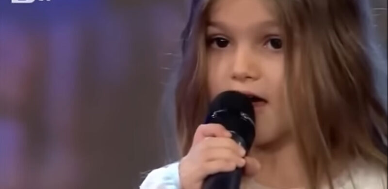 Un tímido niño de 8 años supera los nervios y deja a los jueces sin palabras con un final impresionante