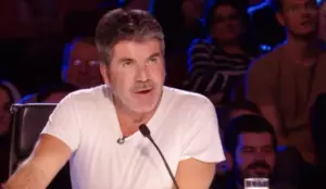 La crítica de Simon Cowell: “Eres demasiado viejo”… Ella rápidamente lo calla