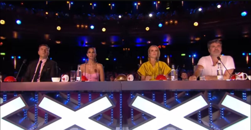 Este es un incidente increíble en la historia. ¡Simon Cowell rompe a LÁGRIMAS cuando escuchó actuar a este niño!