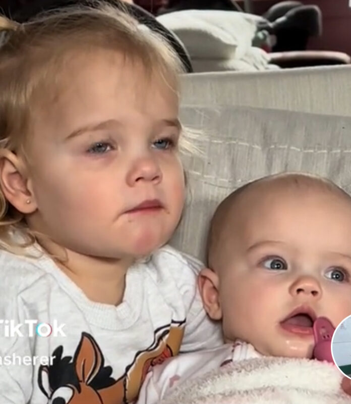 Mamá captura la conmovedora interacción entre el niño pequeño y su hermanita mientras mira a la Sra. Rachel