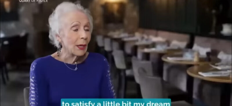 La abuela de 84 años canta "Vuelve, hijo mío", una canción muy triste. Escucha ahora.